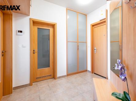 Pronájem bytu, 2+kk, 47 m²