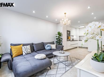 Pronájem bytu, 2+kk, 44 m²