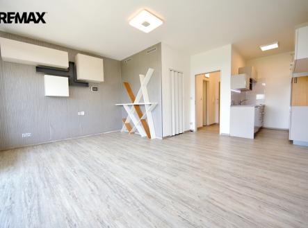 Pronájem bytu, 1+kk, 37 m²