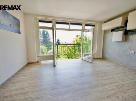 Pronájem bytu, 1+kk, 37 m²