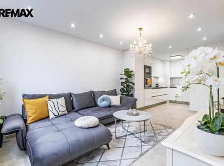 Pronájem bytu, 2+kk, 44 m²