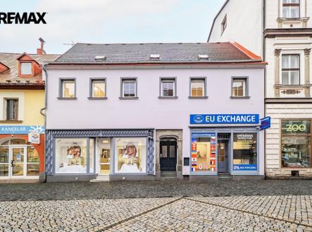 Prodej nájemního domu, 340 m²