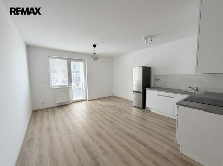 Pronájem bytu, 1+kk, 35 m²