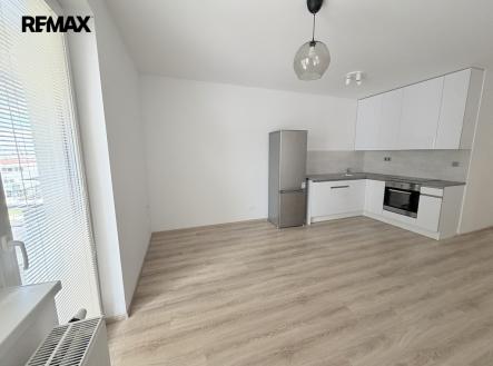 Pronájem bytu, 1+kk, 35 m²