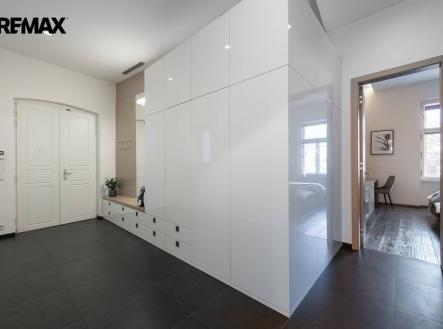 Pronájem bytu, 3+kk, 119 m²