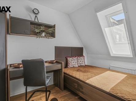 p1313748-1.jpg