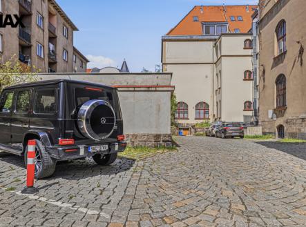 p1323975-1.jpg