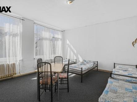 Prodej nájemního domu, 989 m²