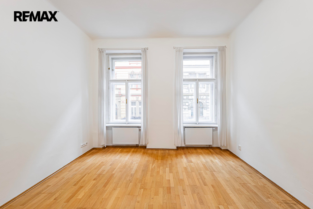 p1472371-1-1.jpg