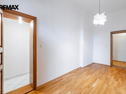 Pronájem bytu, 3+kk, 73 m²