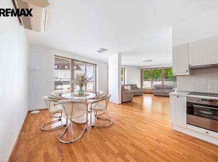 Pronájem bytu, 4+kk, 116 m²