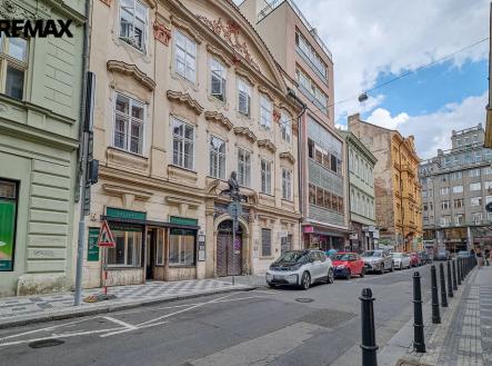 Pronájem bytu, 2+1, 77 m²