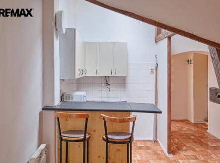 Pronájem bytu, 2+1, 77 m²