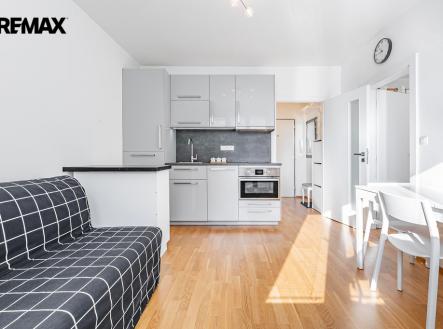 Pronájem bytu, 2+kk, 36 m²