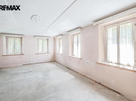 Prodej domu/vily, 1 230 m²