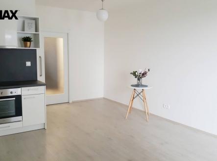 Pronájem bytu, 1+kk, 35 m²