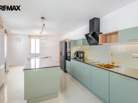 Pronájem bytu, 4+kk, 149 m²