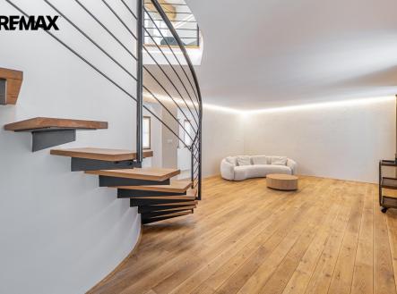 Pronájem bytu, 4+kk, 149 m²