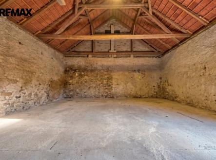 Pronájem skladu, 200 m²