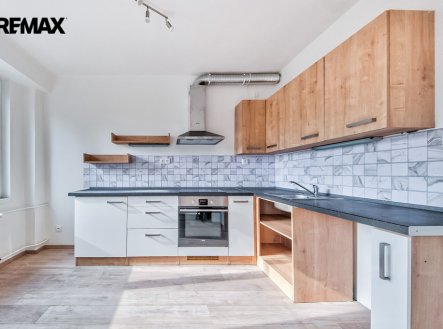 Pronájem bytu, 3+1, 77 m²