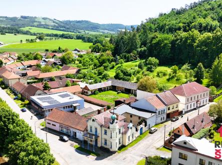 Prodej - komerční objekt, sklad, 5 677 m²