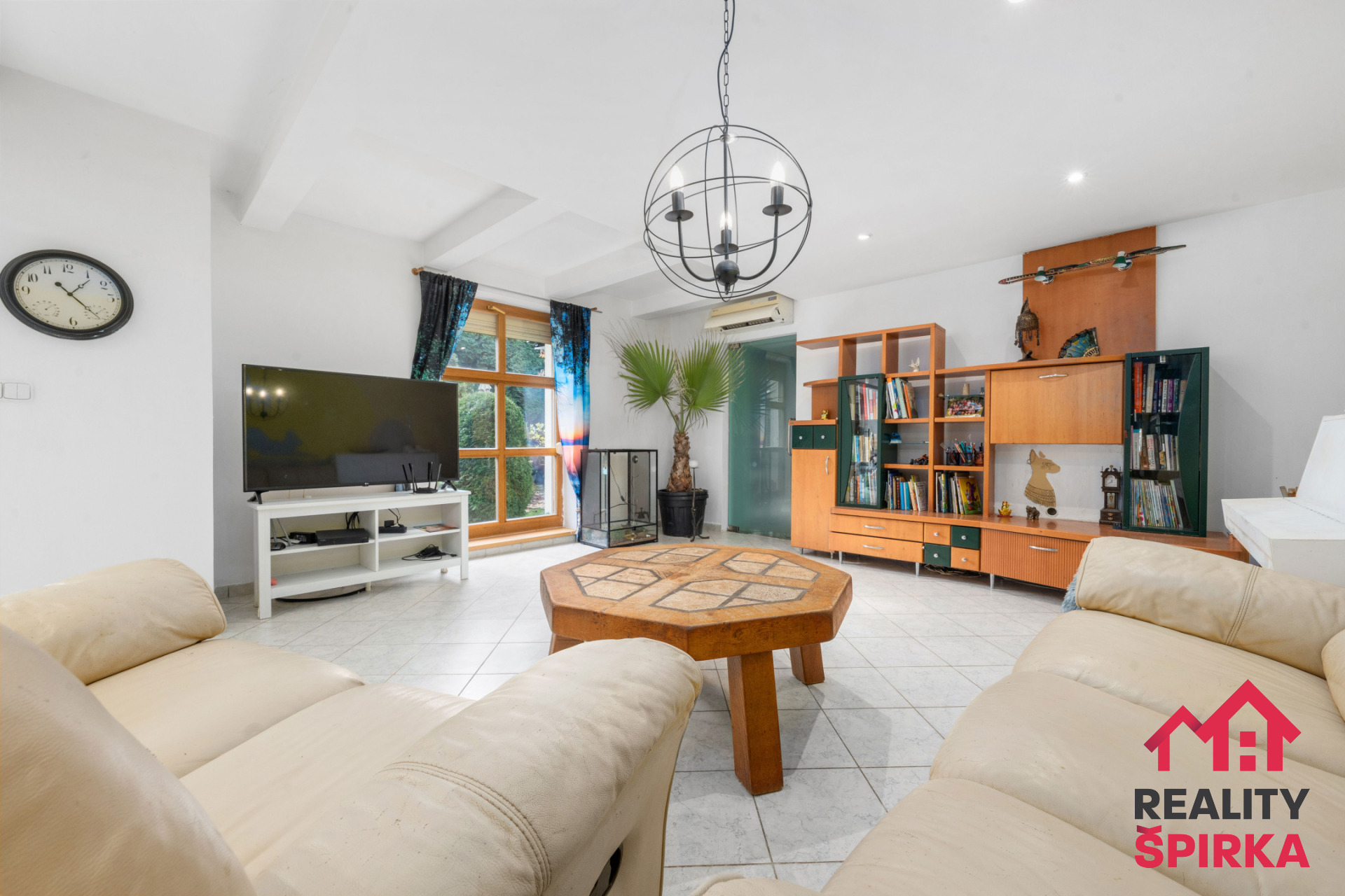 Prodej rodinného domu, CP 787 m2, obec Moravany, okres Pardubice