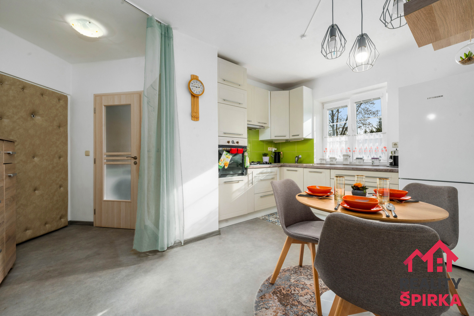 Prodej bytu po rekonstrukci 3+1, CP 88,3 m2, ul. Javoříčko, Šumperk 