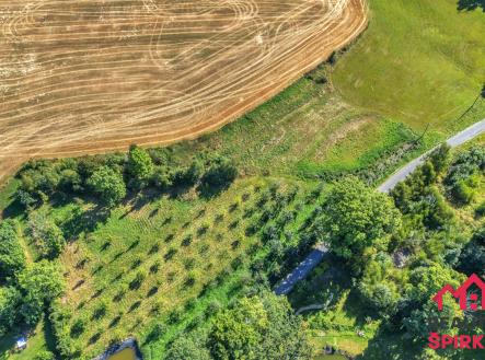 Prodej pozemku pro bydlení, 1 700 m²