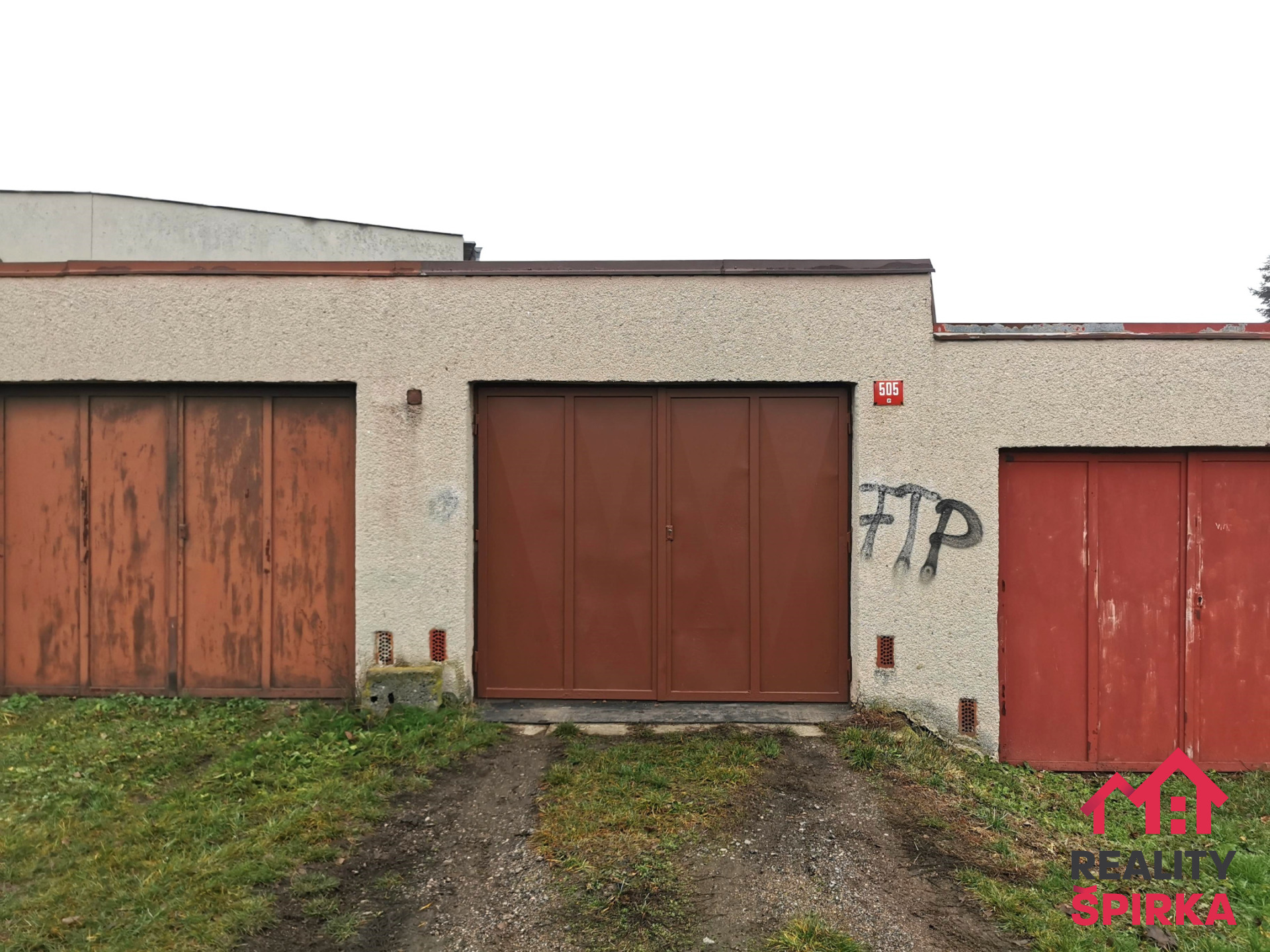 Prodej, garáž 20 m2, sídliště U Papíren, Lanškroun, okr. Ústí nad Orlicí