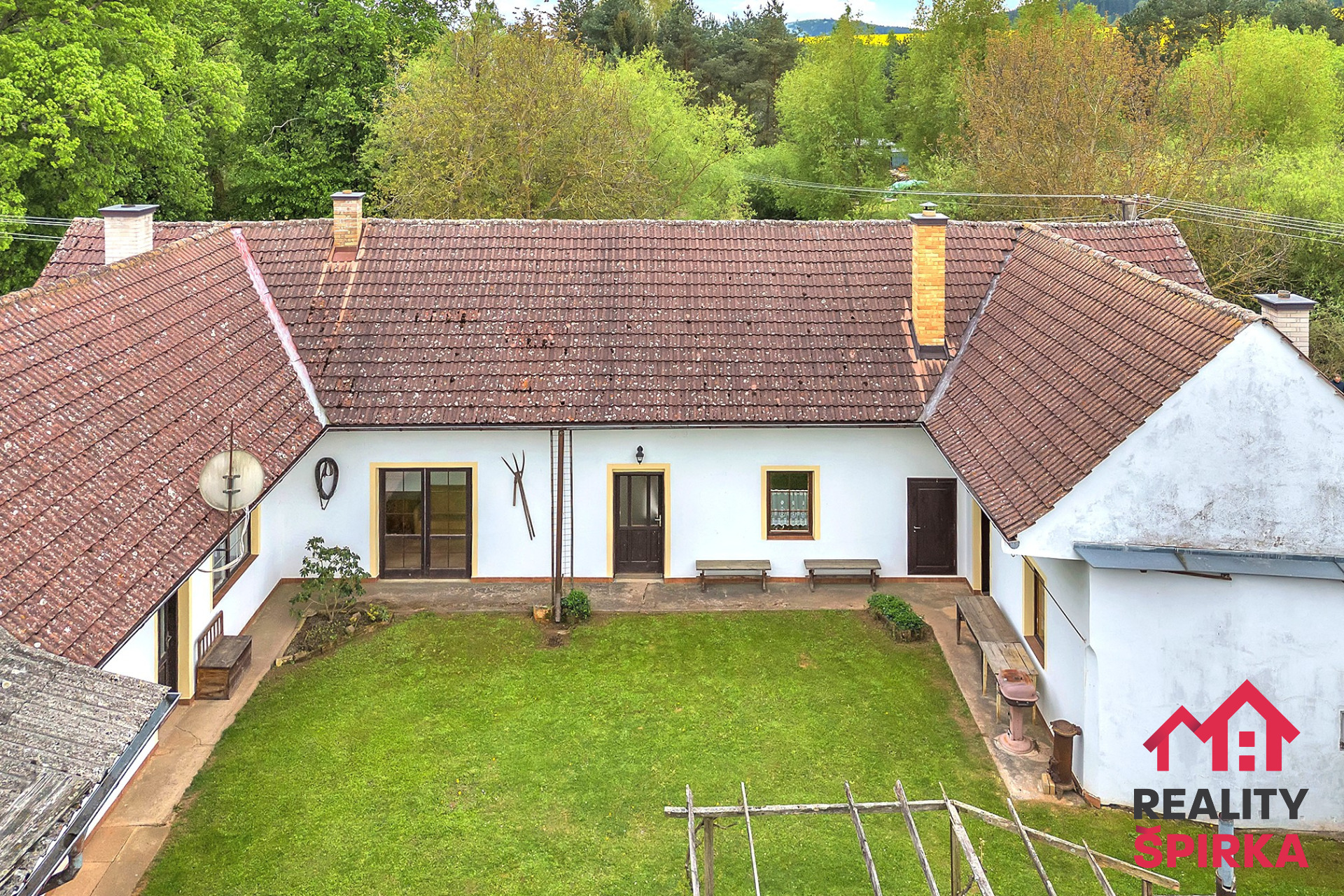 Prodej chalupy, pozemek 9.722 m2, obec Ludvíkov, okres Svitavy