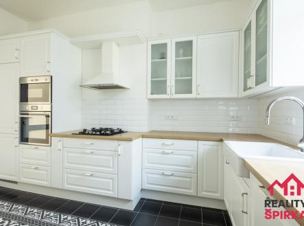 Prodej bytu, 3+1, 95 m²