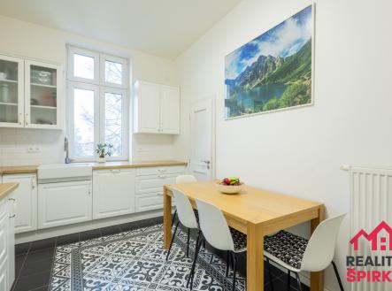 Prodej bytu, 3+1, 95 m²