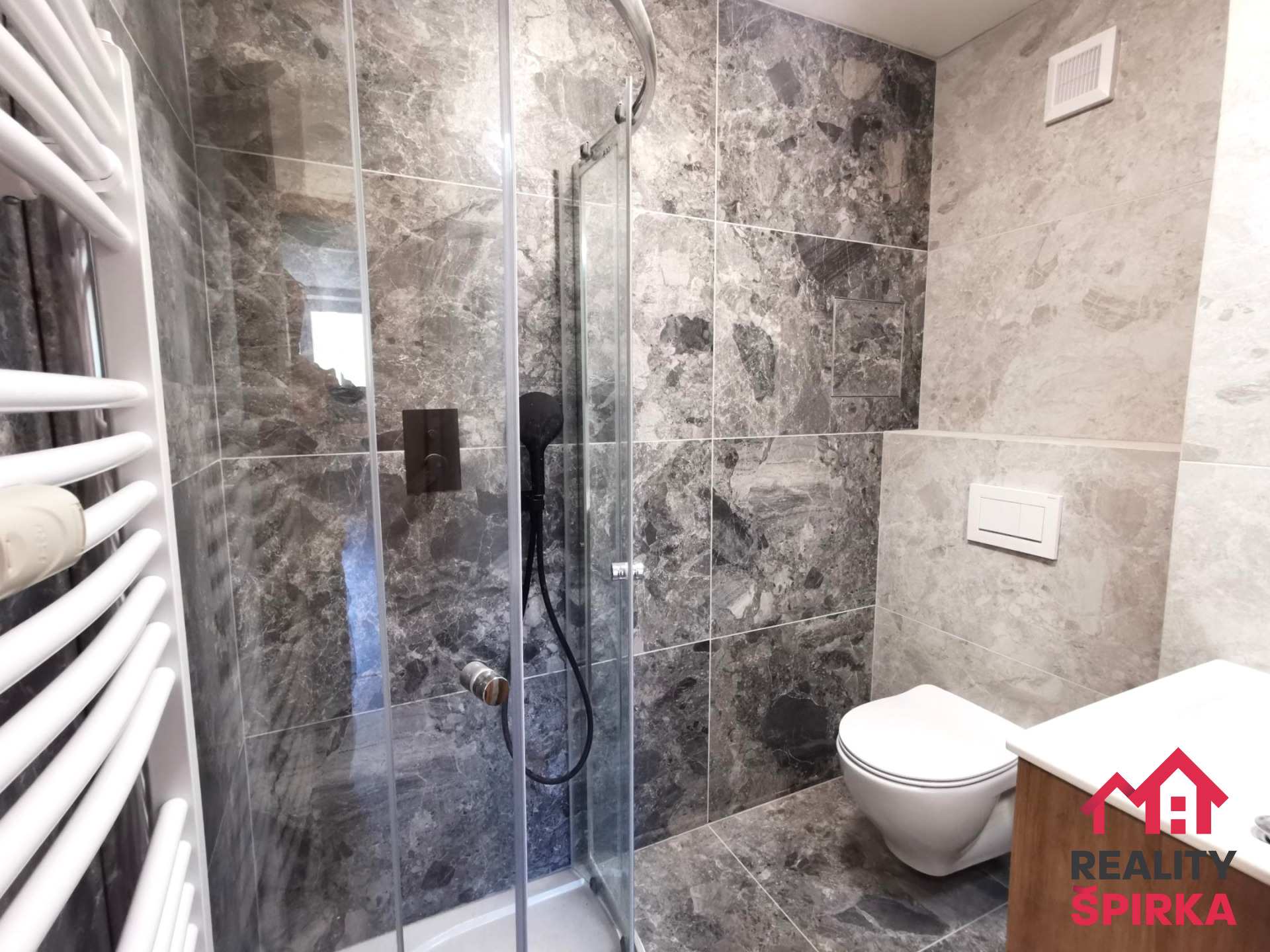 Pronájem bytu 2+kk, CP 38 m2, Králíky, ul. Leoše Janáčka okres Ústí nad Orlicí