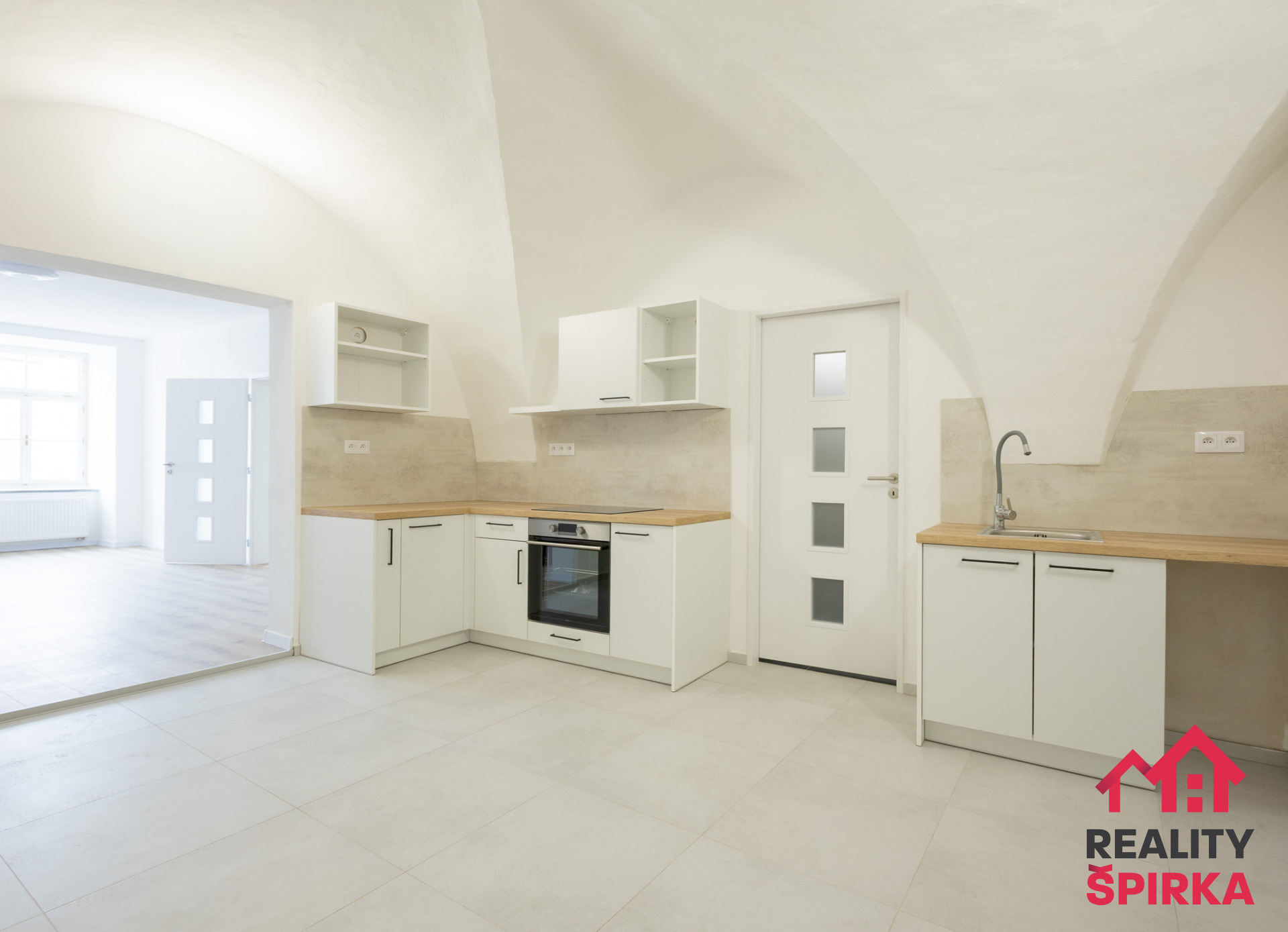 Pronájem byt 2+1 s komorou, CP 78 m², ul. nám. T. G. M. Moravská Třebová