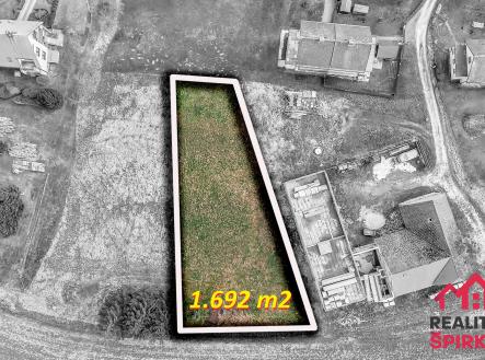 Prodej pozemku pro bydlení, 1 692 m²