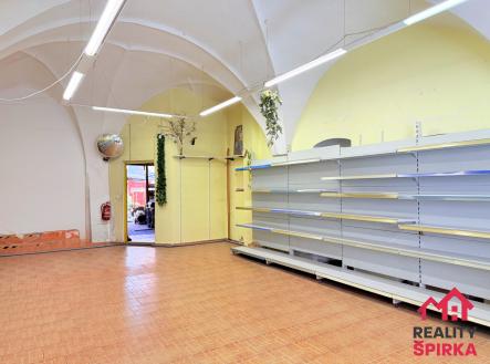 Pronájem obchodní prostory, 90 m²