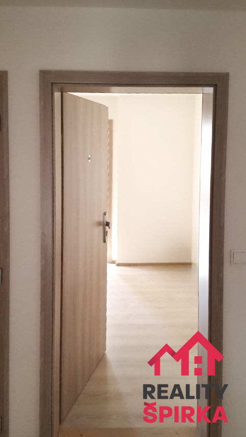 Pronájem bytu 1+kk, 39,20 m2, náměstí Míru, Svitavy
