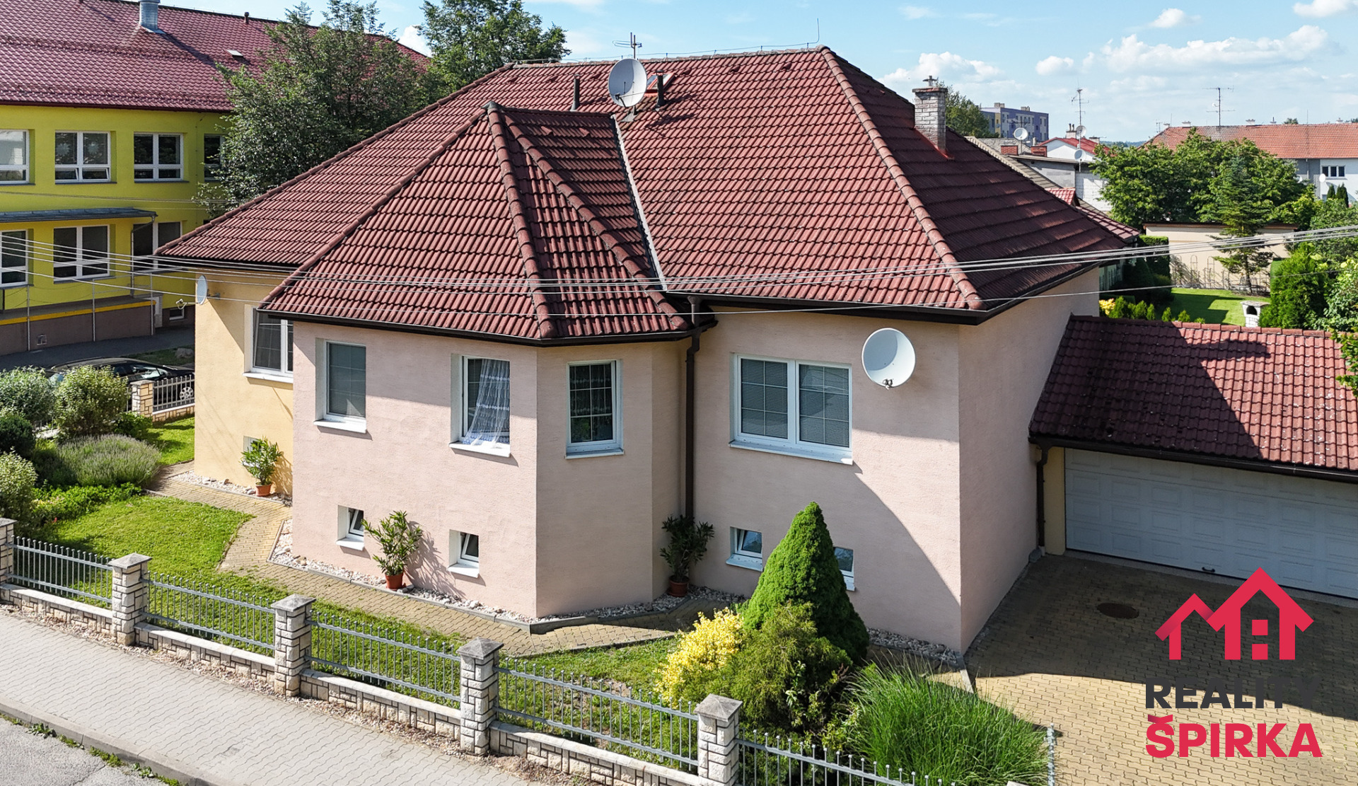 Byt 3+1, garáž, zahrada, sauna, šatny - Moravská Třebová