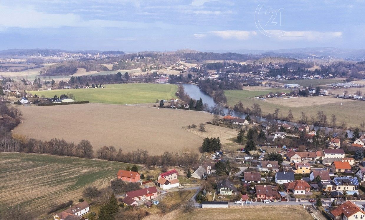 Pohled na řeku Sázavu směrem ke mlýnu
