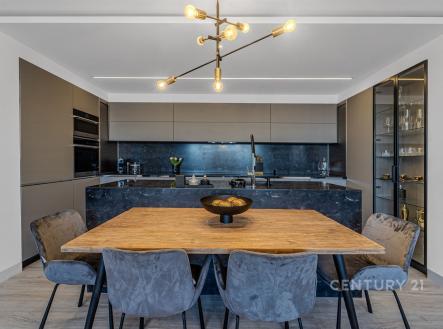 Prodej bytu, 3+kk, 118 m²