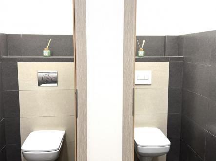 Pronájem kanceláře, 42 m²