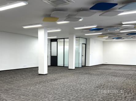 Pronájem kanceláře, 91 m²