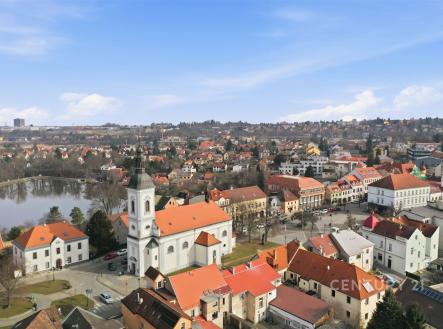 Pronájem kanceláře, 77 m²