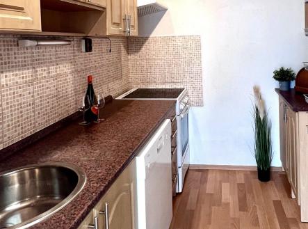 Pronájem bytu, 2+kk, 42 m²