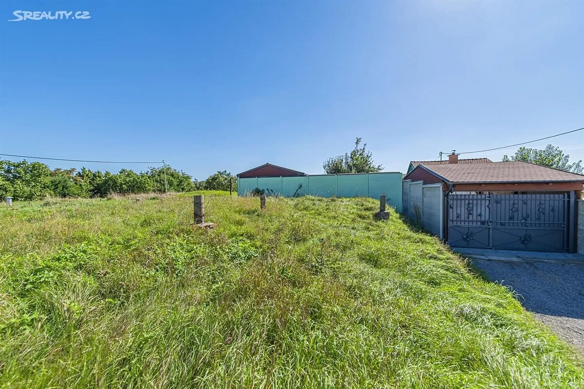 Prodej stavebního pozemku s vinným sklípkem, 273 m², Dolní Dunajovice