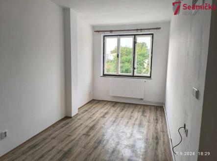 Pronájem bytu, 1+kk, 22 m² obrázek