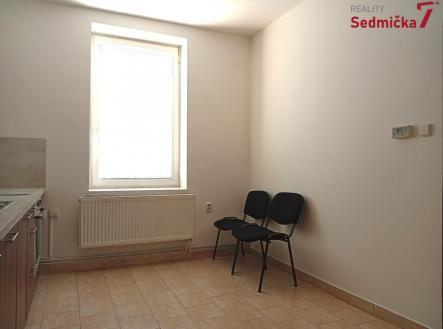 Pronájem bytu, 3+1, 69 m²