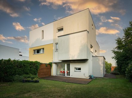 Pronájem domu/vily, 260 m²