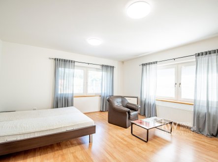 Pronájem bytu, 3+kk, 90 m²