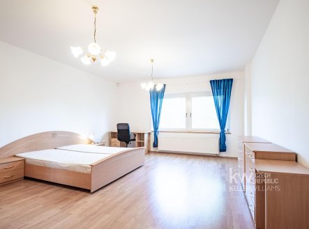Pronájem bytu, 3+kk, 90 m²
